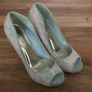 Never Worn! High-Backed Lace Platform Heels